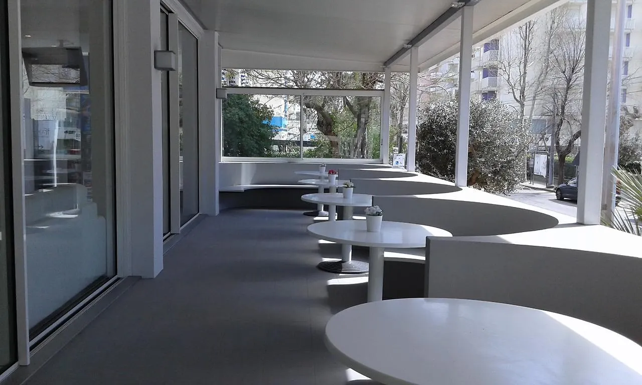 Hotel Ambasciata Riccione 3*,